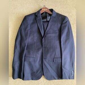 Navy blue Giovanni Tessli 2-piece Suit (Blazar and Pants)